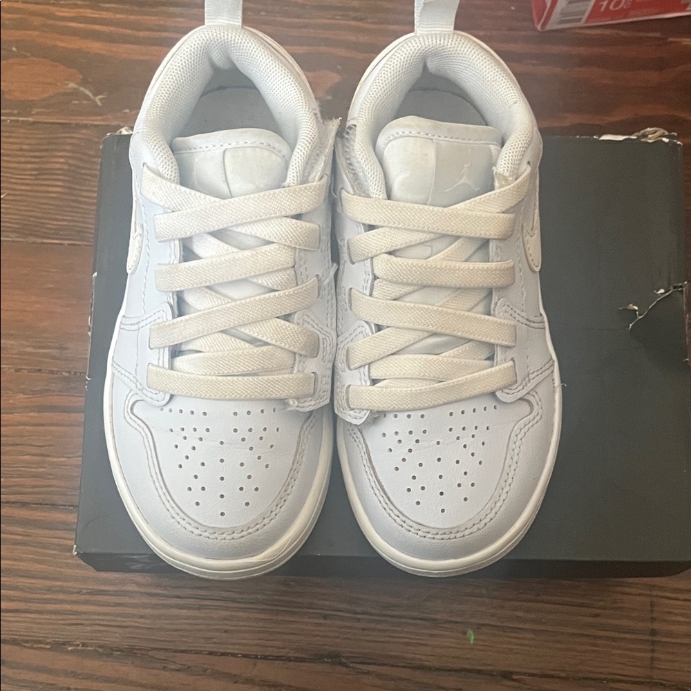 Jordan Low ALT. Toddler 10.5c